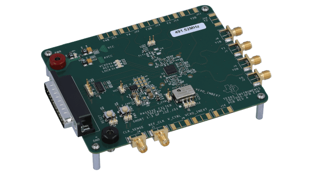 CDC7005QFN-EVM 采用 QFN 封装的 CDC7005 评估模块 angled board image