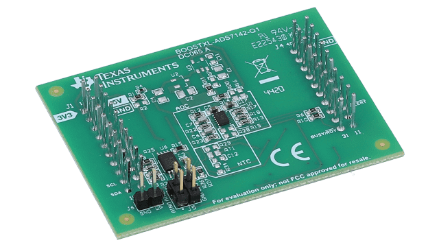 BOOSTXL-ADS7142-Q1 ADS7142-Q1 12 位、140kSPS、2 通道纳瓦级功耗 SAR ADC BoosterPack™ 插件模块 angled board image