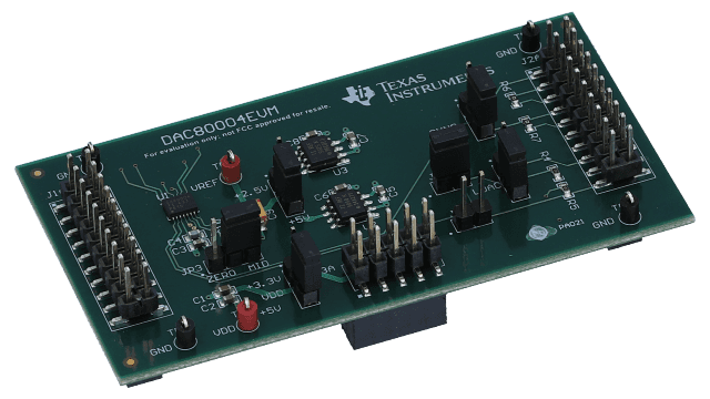 DAC80004EVM DAC80004 低功耗、电压输出、四通道数模转换器评估模块 angled board image
