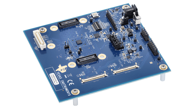 SN65DSI83EVM SN65DSI83 MIPI® DSI 转 FlatLink™ LVDS 桥接器评估模块 angled board image
