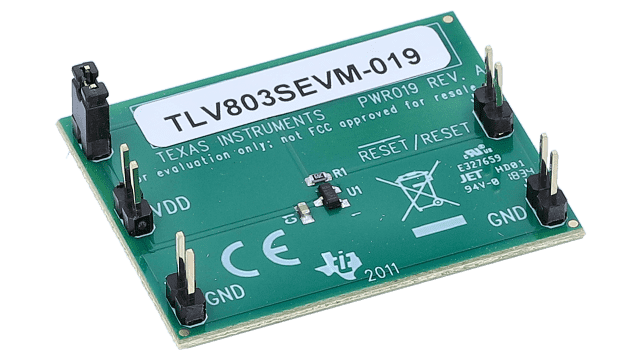 TLV803SEVM-019 具有低电平有效开漏复位功能的 TLV803 3 引脚电压监控器评估模块 angled board image