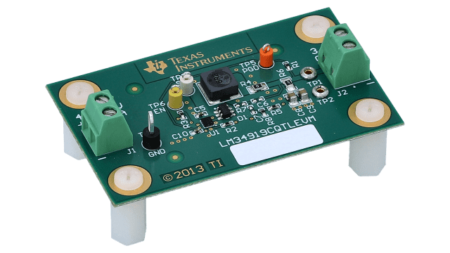 LM34919CQTLEVM LM34919C-Q1 50V、600 mA 宽输入电压恒定导通时间降压开关稳压器评估模块 angled board image