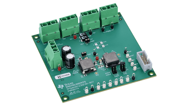 TPSM846C23DEVM-807 TPSM846C23 70A PMBus 并行电源模块评估板 angled board image