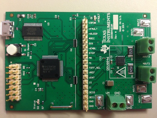 DRV8846EVM DRV8846 双路 H 桥步进电机驱动器评估模块 top board image