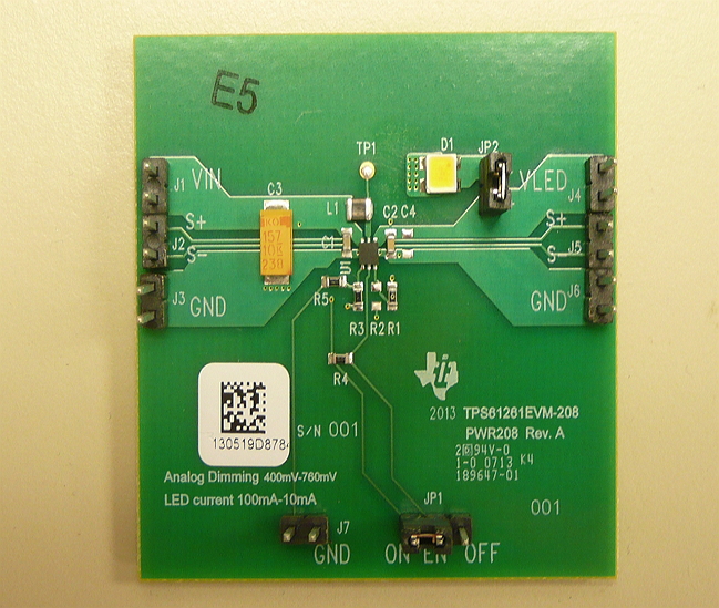 TPS61261EVM-208 TPS61261EVM-208 微型低输入电压升压转换器评估模块板 top board image