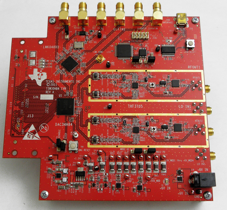 TSW30H84EVM 完整射频信号链评估模块 top board image