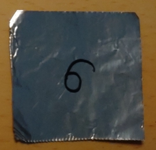  超声波清洁前的铝箔